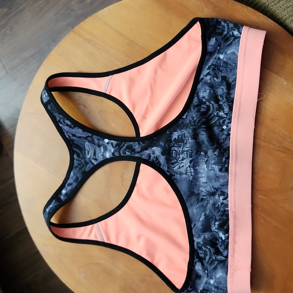Workout Bra - Picture 2 of 6